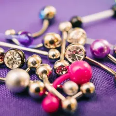 Snake eye piercing czemu jest niebezpieczne? Odkryj ukryte zagrożenia